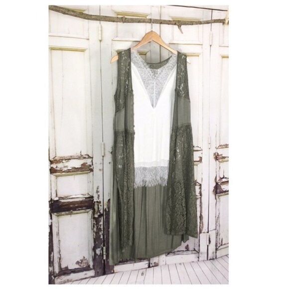 Always Hopeful Knit Top with Lace In Off White. - Picture 13 of 14